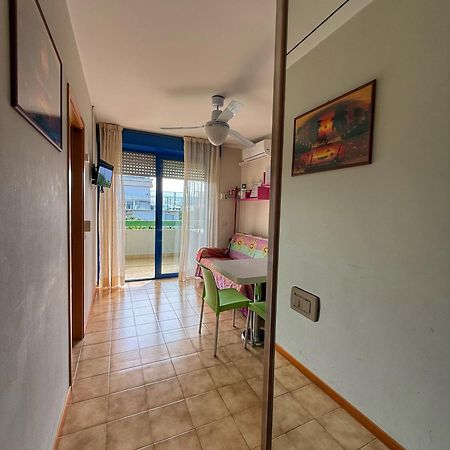 Grazioso Appartamento N 66 A Bibione A 100 Mt Dal Mare Extérieur photo