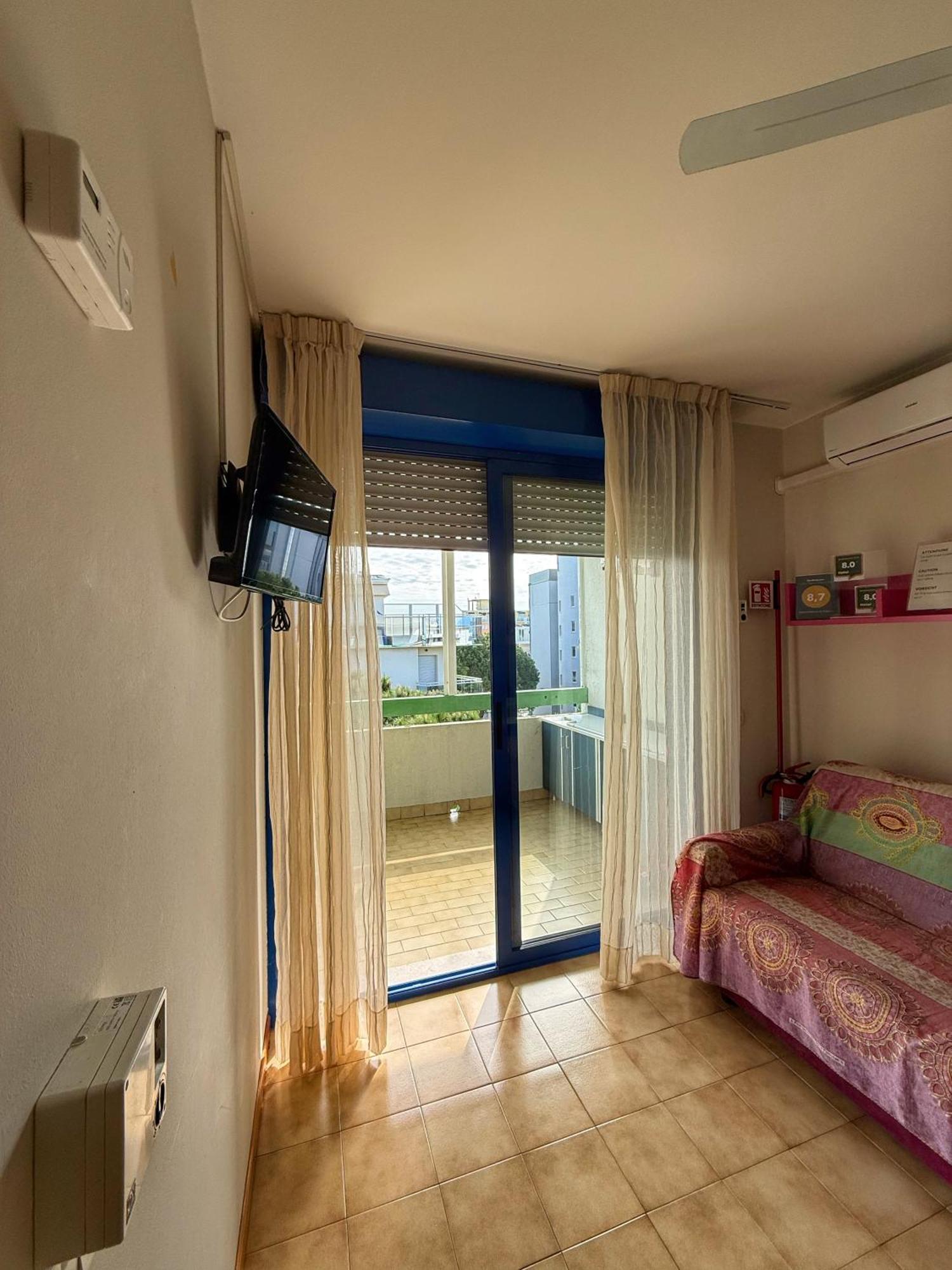Grazioso Appartamento N 66 A Bibione A 100 Mt Dal Mare Extérieur photo
